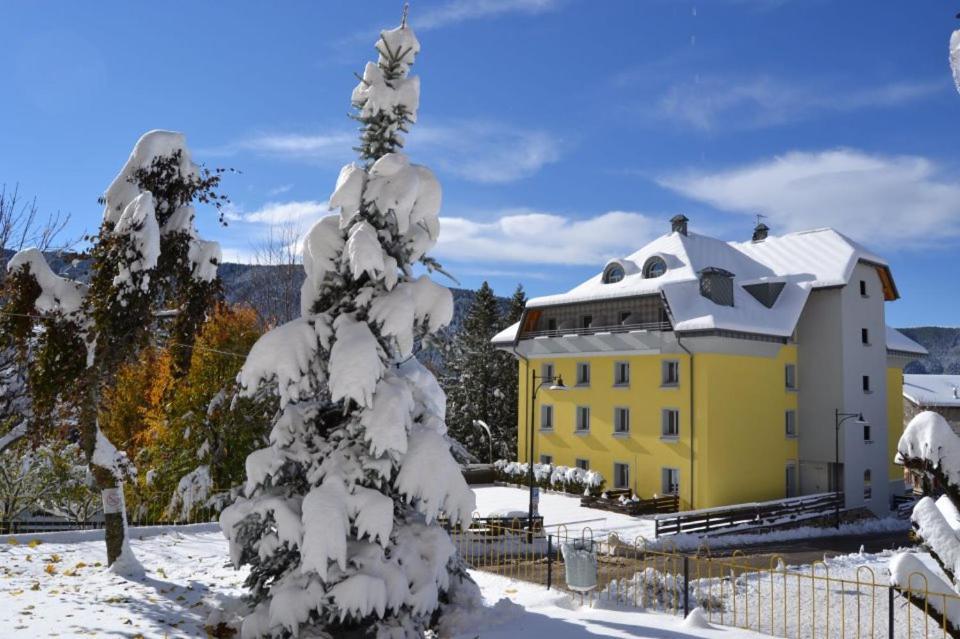 Hotel Vittoria Folgaria Esterno foto