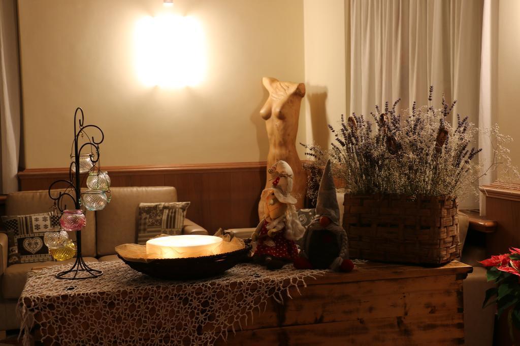 Hotel Vittoria Folgaria Esterno foto