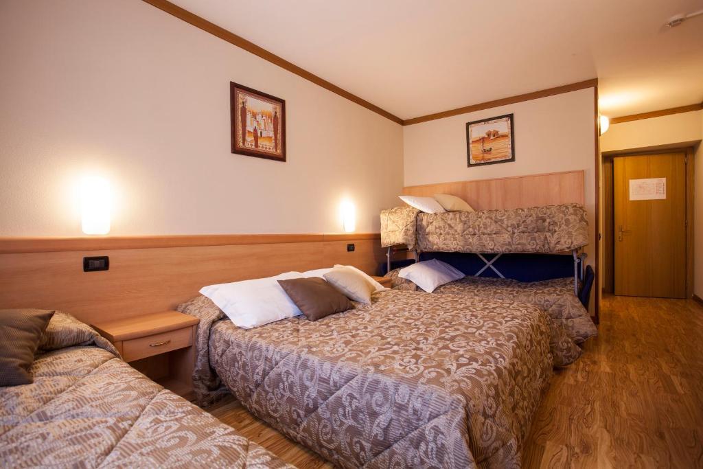 Hotel Vittoria Folgaria Camera foto
